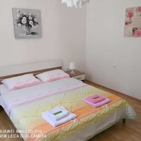 Apartmans Luce E Stella Malinska Exteriör bild