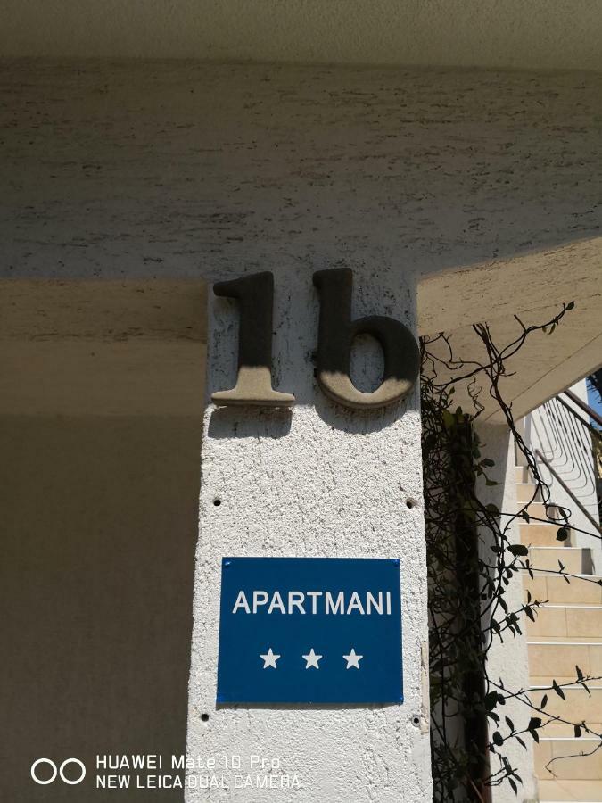 Apartmans Luce E Stella Malinska Exteriör bild